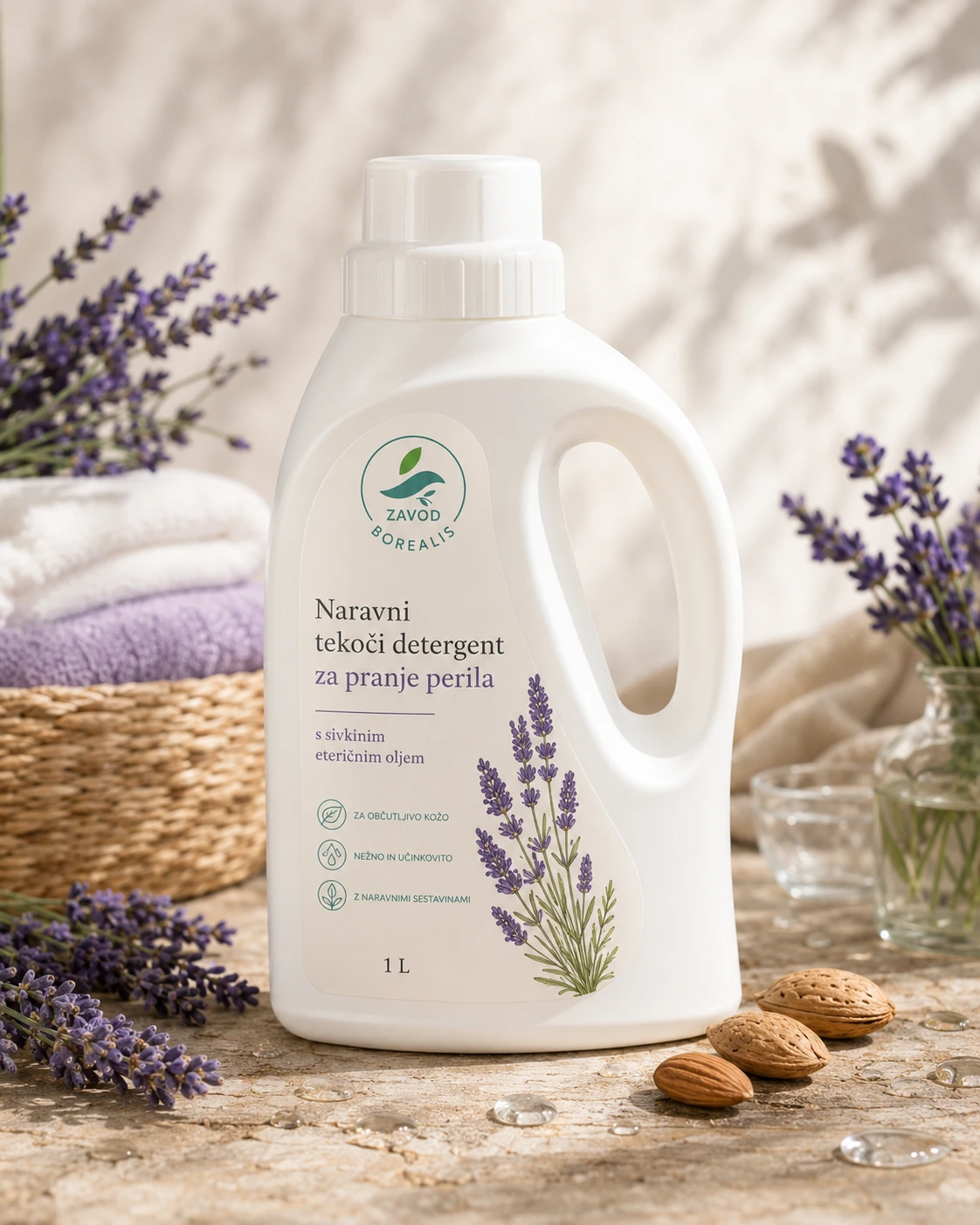 Naravni tekoči detergent za pranje perila s sivkinim eteričnim oljem 1 L